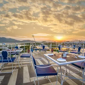 Royal Rafahiya - A Rooftop View Near Pichola Hotel Udaipur